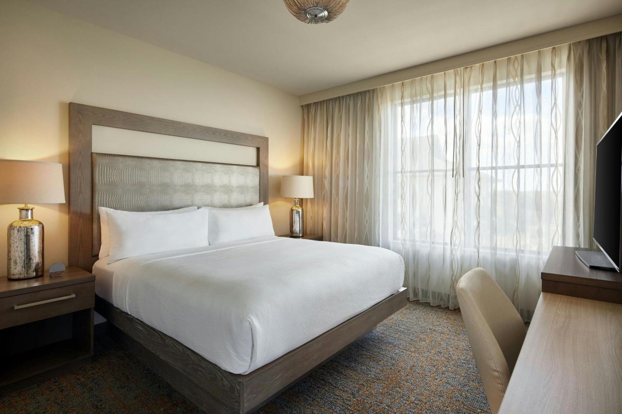 Andell Hotel 4*